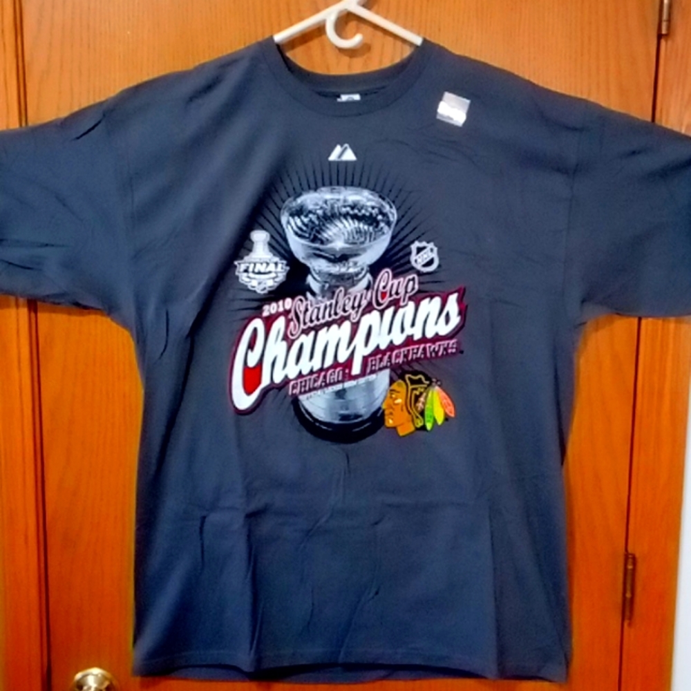 2010 Chicago Blackhawks Championship locker room T-Shirt